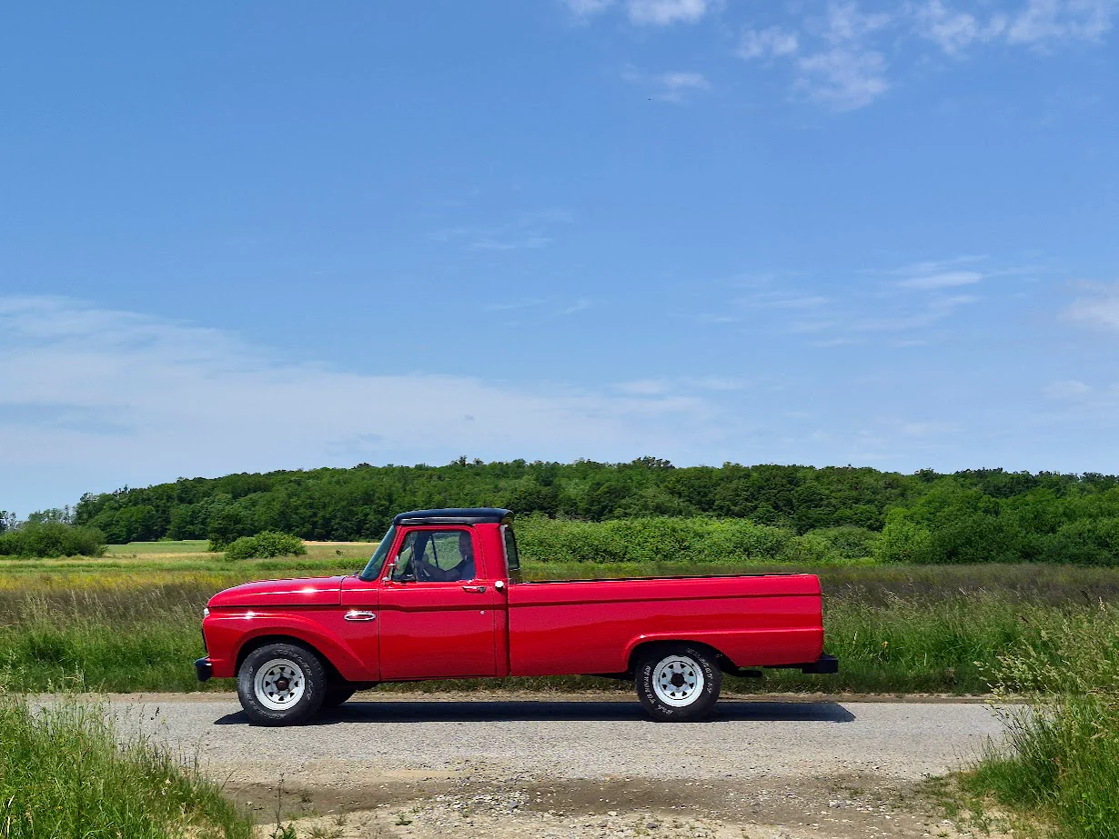 Ford F-100 Pickup